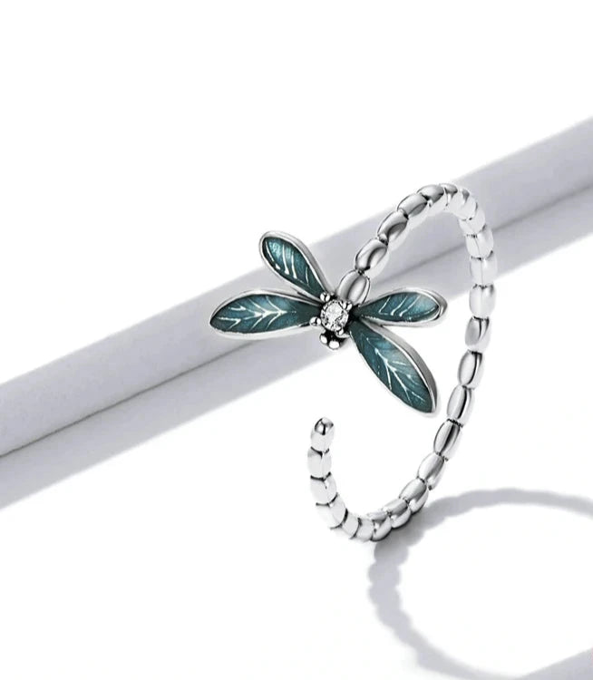 Vintage 925 Sterling Silver Dainty Dragonfly Stud