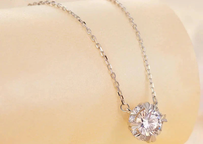 Necklace 925 Sterling Silver 1 Carat Round Moissanite